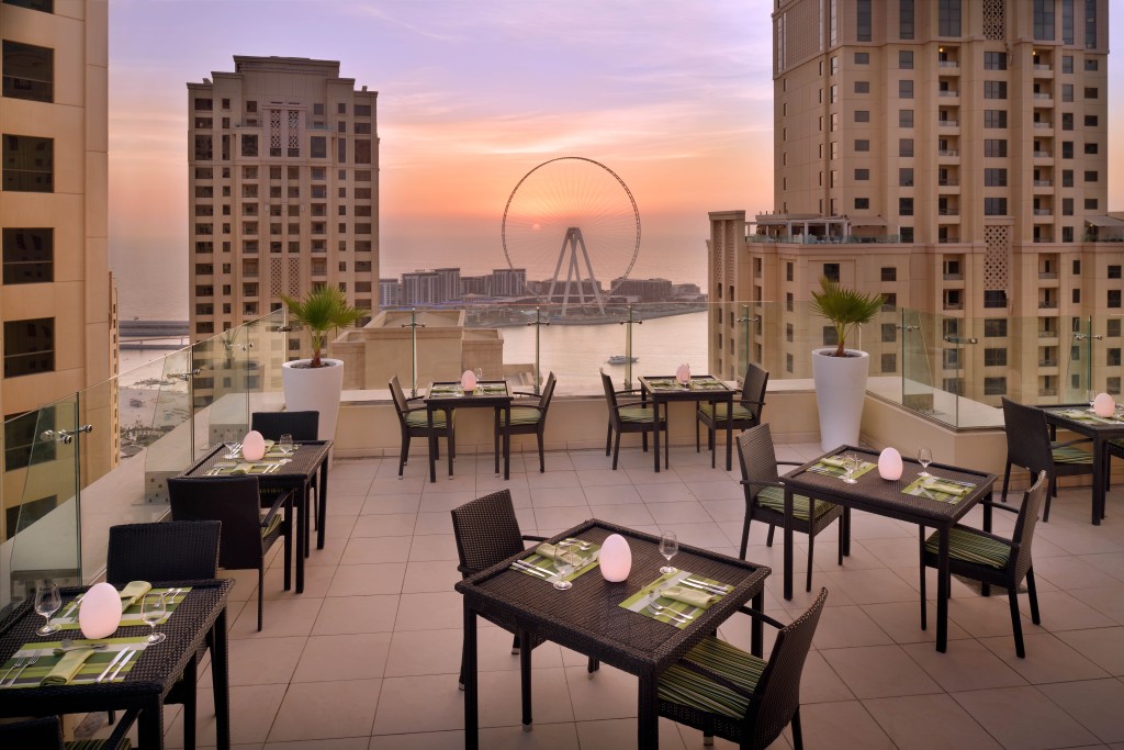 Delta_Hotels_Jumeirah_Beach_Dubai_DXBDJ_Fogueira_Terrace