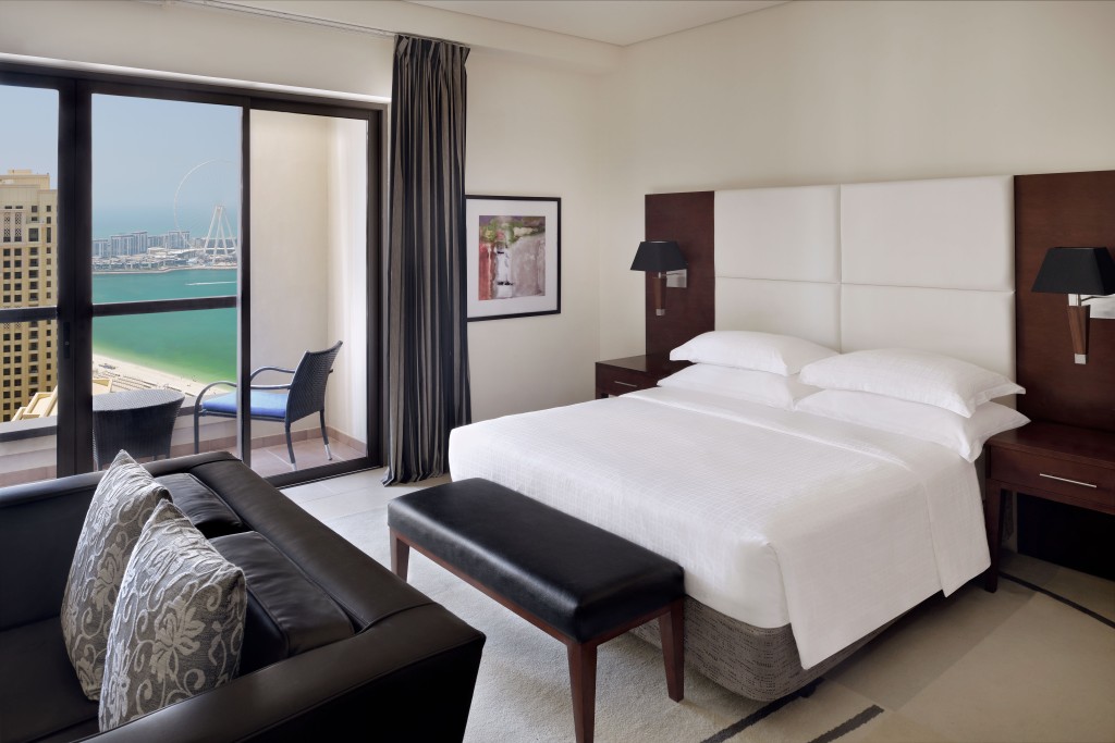 Delta_Hotels_Jumeirah_Beach_Dubai_DXBDJ_Junior_Suite_Bedroom